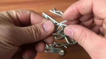 Acciaio inossidabile di alta qualità Tipo R Perno a clip Coppiglia Perno di bloccaggio Perno da bavero Perno con cerniera Perno conico Perno di espulsione Perno elastico Coppiglia Perno scanalato DIN94 per l'industria